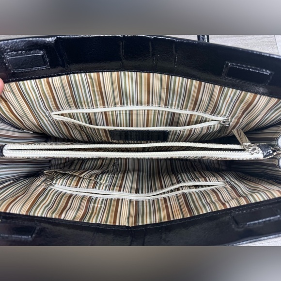 Cleo & Patel Paris Chic Multi Compartment Black Leather Shoulder Bag - Picture 4 of 13